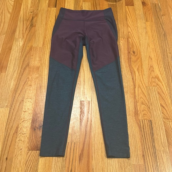 Outdoor Voices Color Block Leggings - Picture 2 of 6